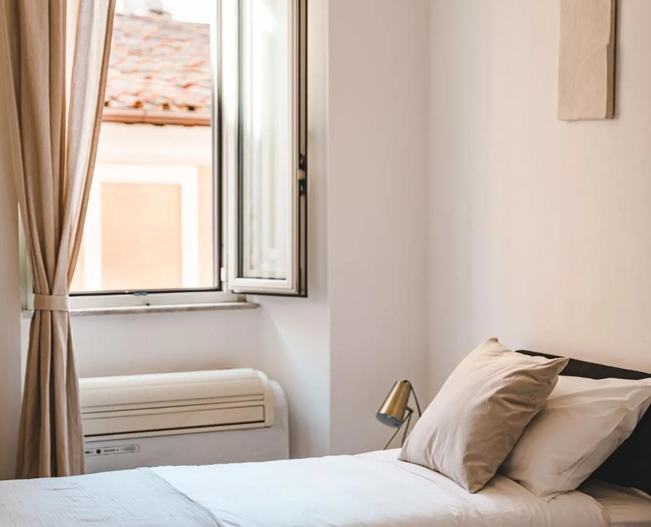 Cosy Colosseum Rome 0*,  Italy